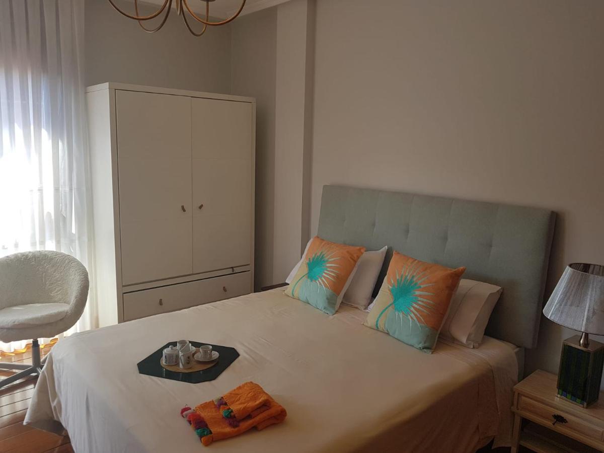 Apartamento En La Playa Con Parking Privado 게초 외부 사진