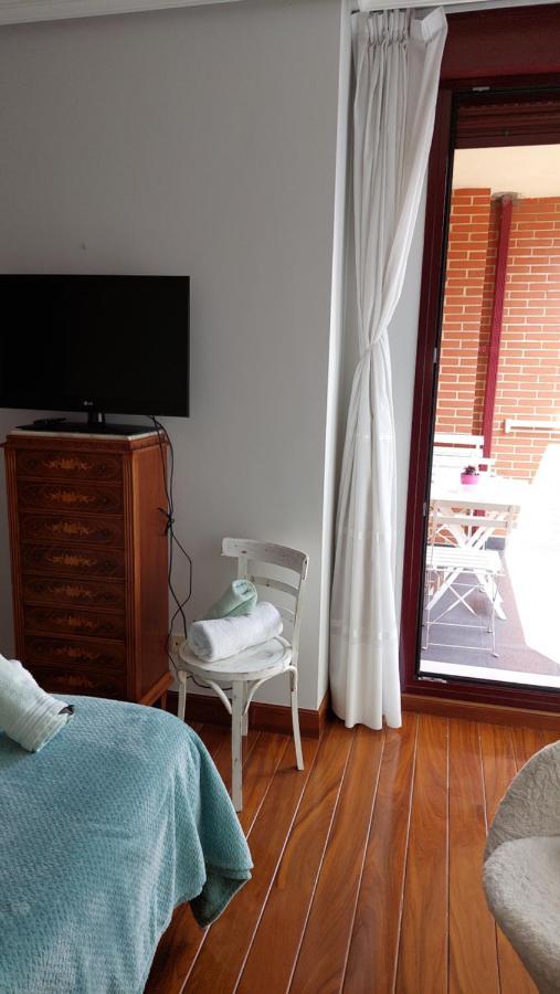 Apartamento En La Playa Con Parking Privado 게초 외부 사진